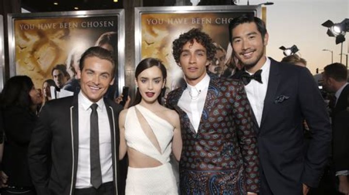 「robert sheehan girlfriend」の検索結果 Yahoo!検索(画像) 検索, ロバート