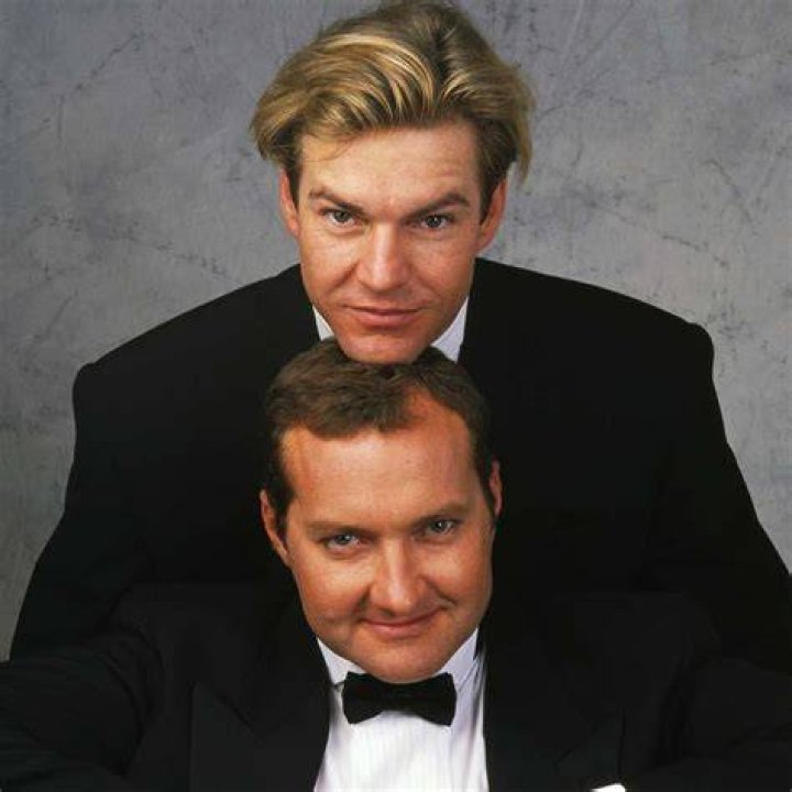 Are Dennis Quaid And Randy Quaid Related