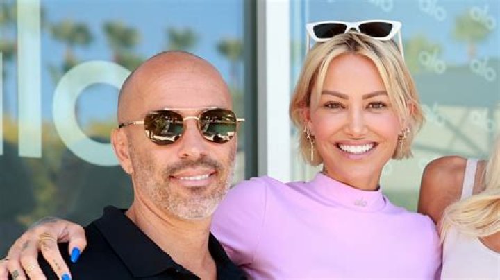 Brett Oppenheim Wiki, Biography, Age, Career, Family, Parents, Net