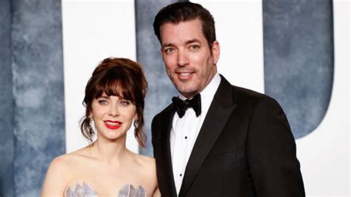 Jonathan Scott, Zooey Deschanel's Rare Kiss Clip 2022 Recap Video