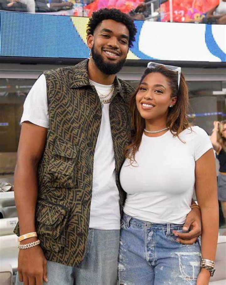 Jordyn Woods Honors Boyfriend KarlAnthony Towns' Late Mother