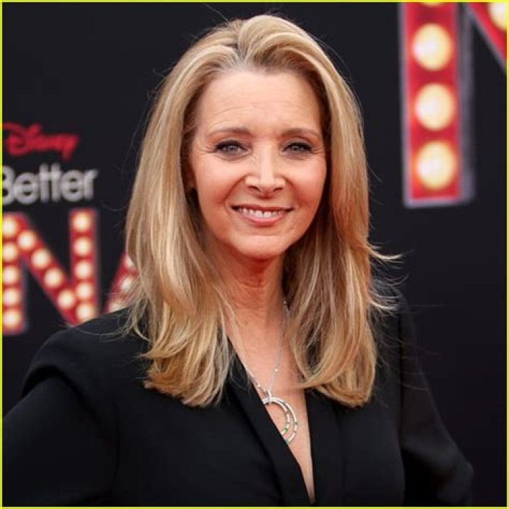 Lisa Kudrow Age, Net Worth, Husband, Family & Biography TheWikiFeed