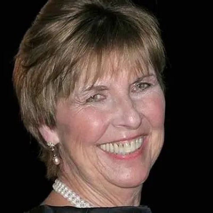 Mary Lee Pfeiffer Net worth 2023, Height, Weight, Career, Wiki, Bio