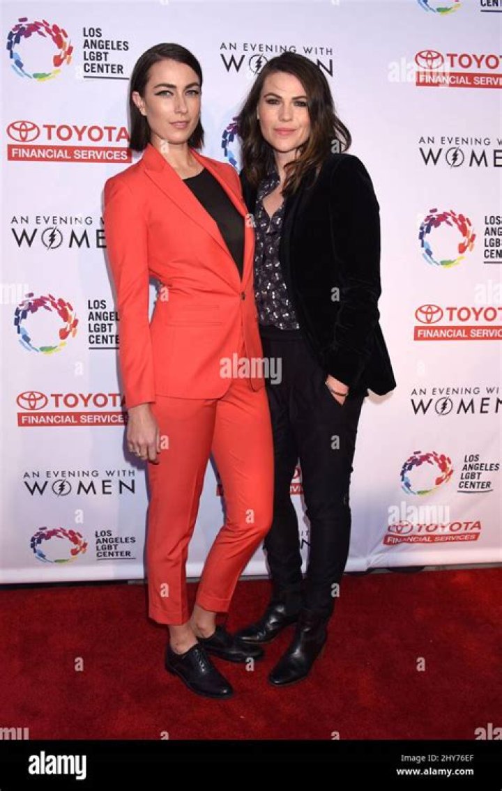 Mia weier and clea duvall hires stock photography and images Alamy