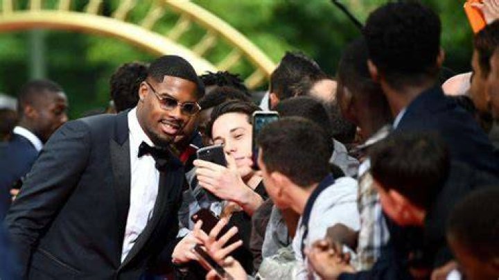 Mike Maignan Et Sa Copine SuperStars Blog