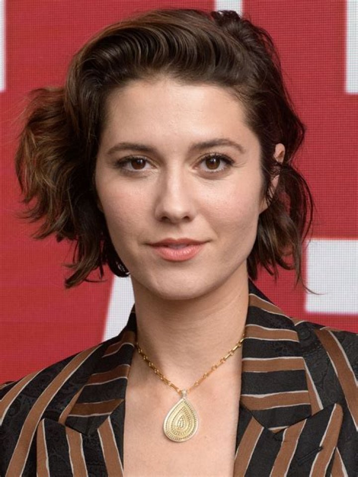 Netflix Mary Elizabeth Winstead & Miku Martineau Discuss Making &lsquo;Kate