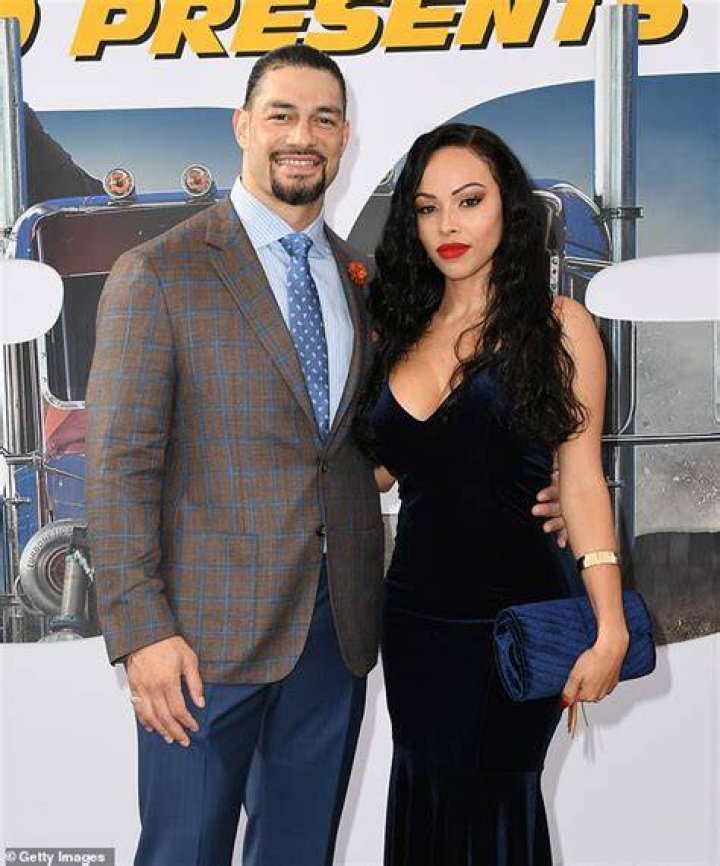 Roman Reigns&rsquo; wife expecting twins... for the second time! Cageside Seats