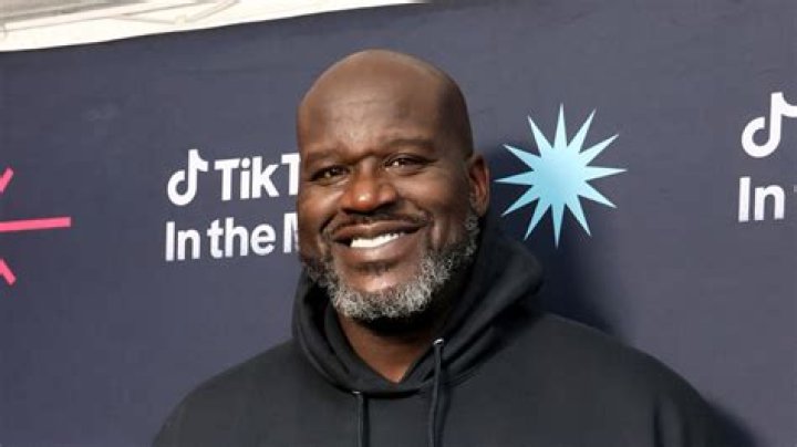 Shaquille O&rsquo;Neal's height 7&rsquo; 1&rdquo; (216 cm) Shaquille o'neal, Sports