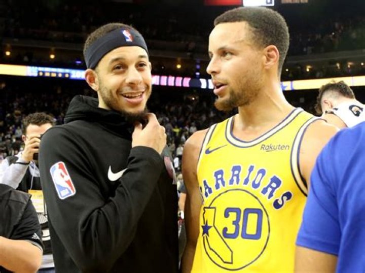 Steph Curry vs. Seth Curry From driveway battles to NBA playoffs