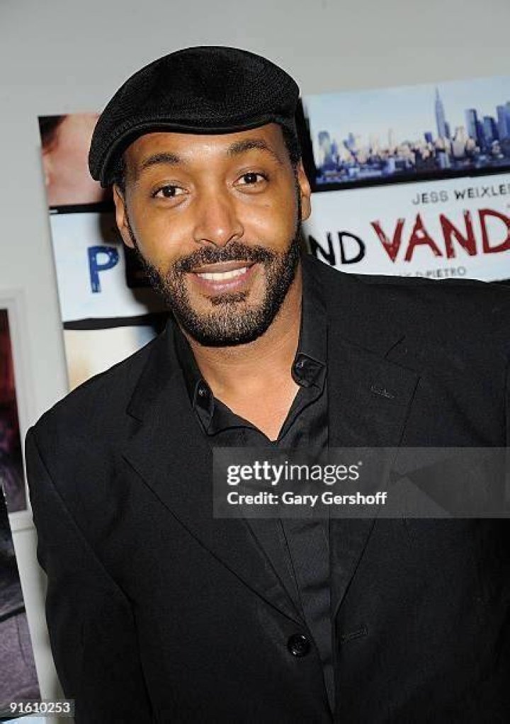 The Ultimate Guide To Jesse L Martin: Actor, Singer, And Advocate