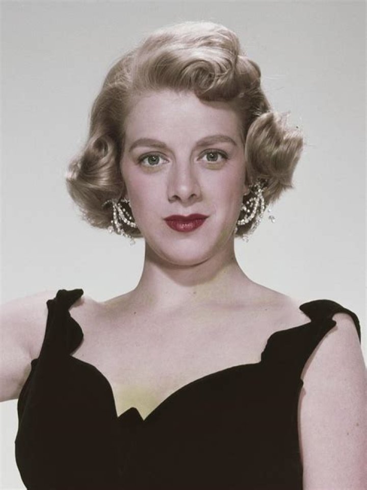 The Unforgettable Rosemary Clooney: A Legendary Singer